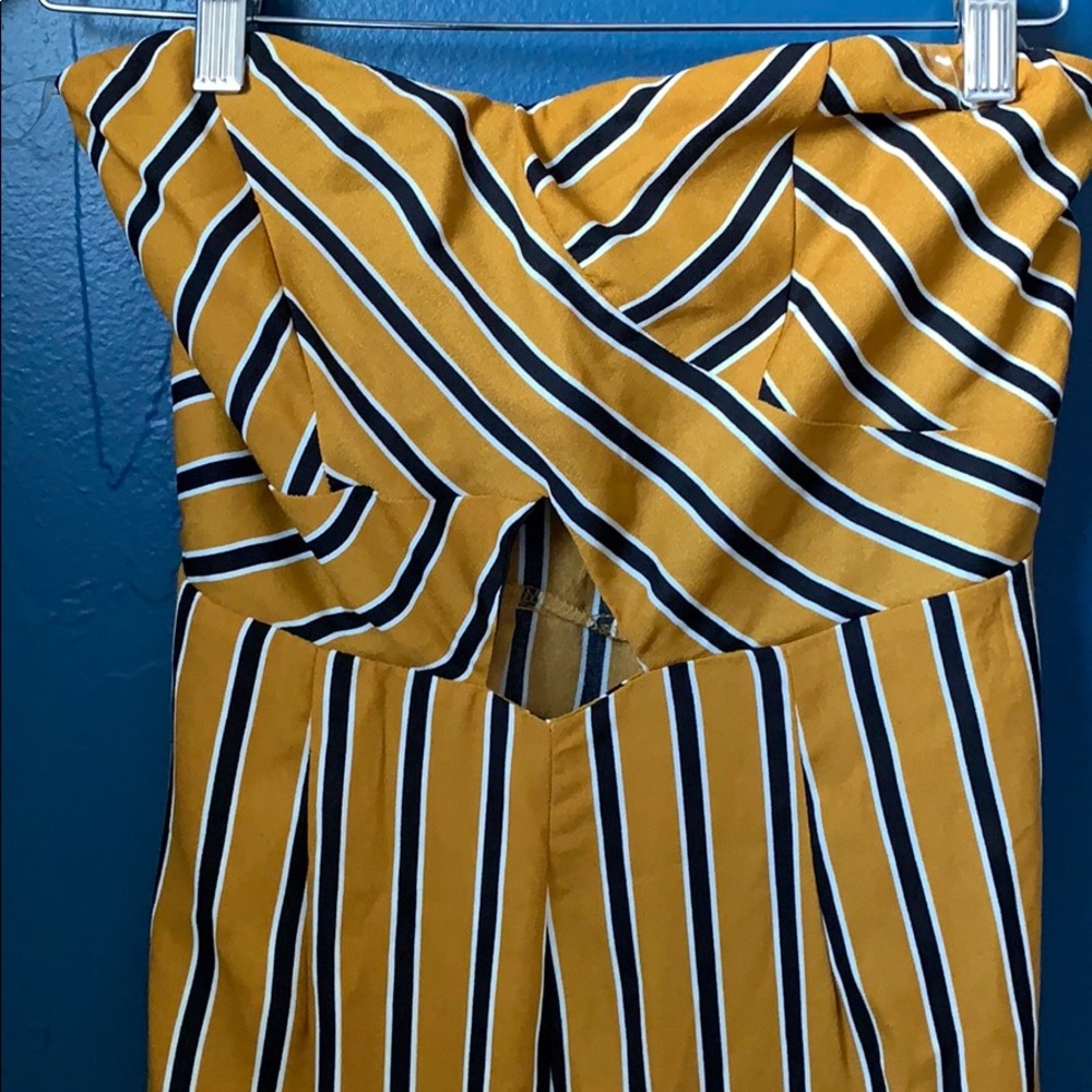 Strapless Romper 💛 - Picture 2 of 4